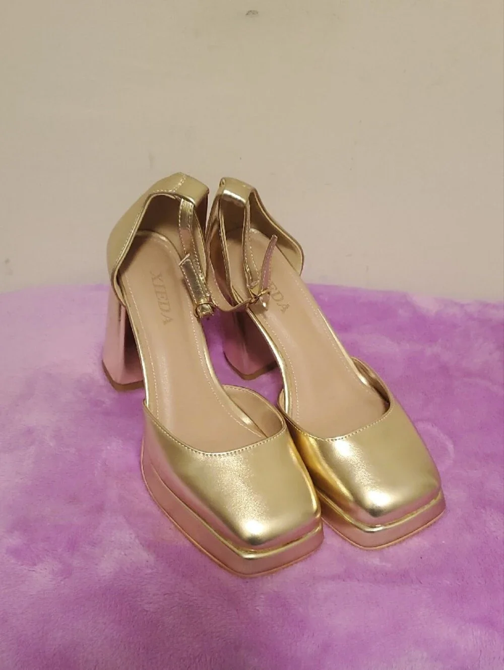 PrettyLittleThing shiny metallic